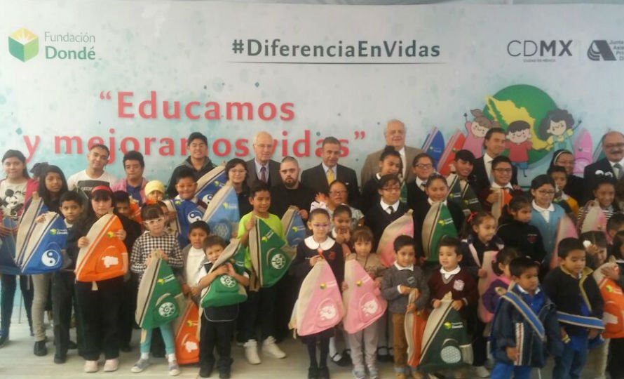 Más de 8 mil mochilas entregó Fundación Dondé IAP a 66 IAP de la CDMX