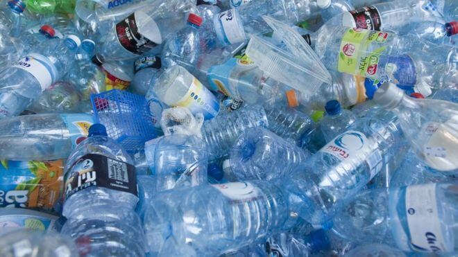 El plástico y su uso excesivo daña al planeta y a la salud del ser humano