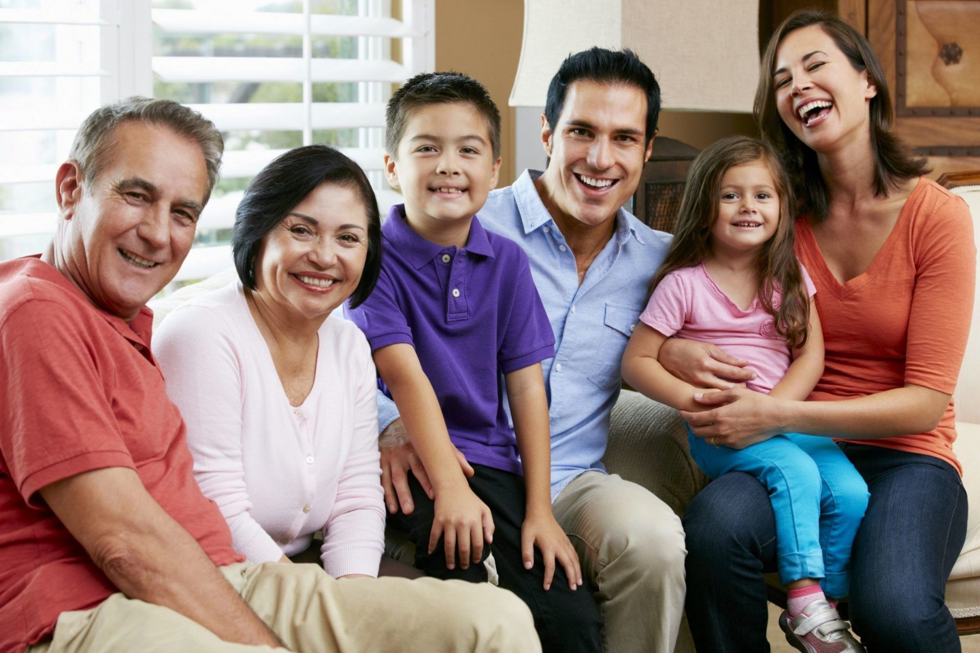 AMBIENTE DE ALEGRÍA EN LA FAMILIA