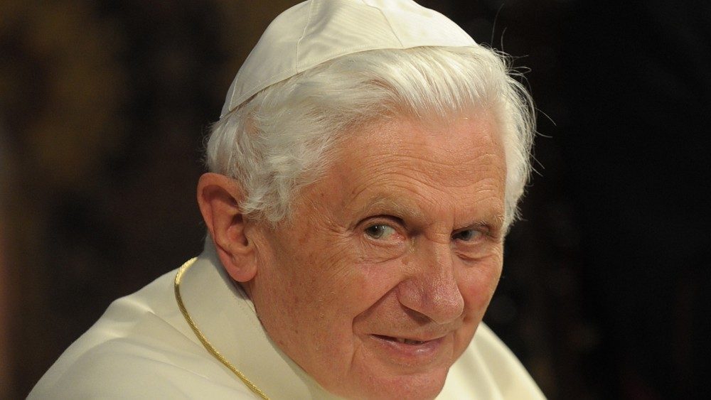 BENEDICTO XVI: UN BRILLANTE PAPA TEÓLOGO