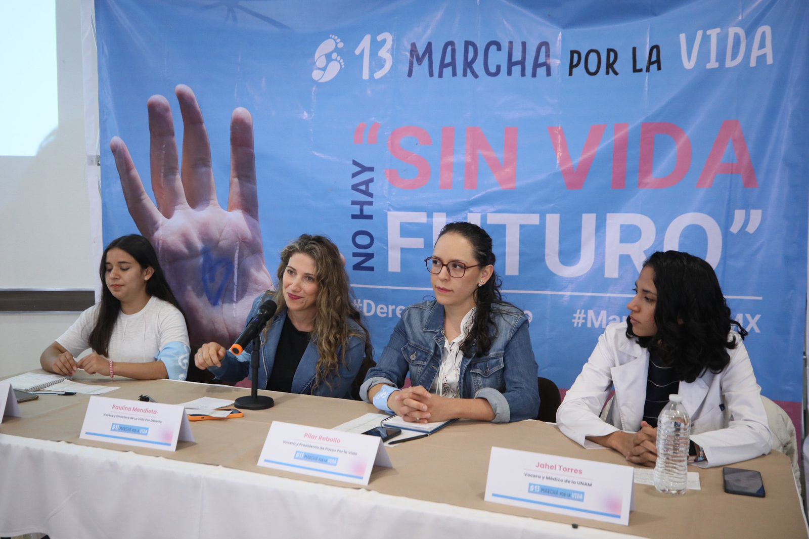 Jóvenes de México exigirán a legisladores condiciones para la maternidad